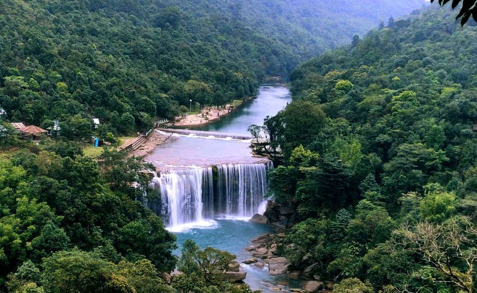 guwahati-kajiranga-shillong-6-n-7-d