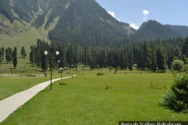 betaab-valley-pahalgam